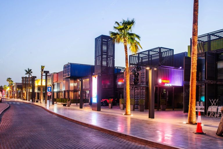 Nakheel- Modern Retail Plaza Signage