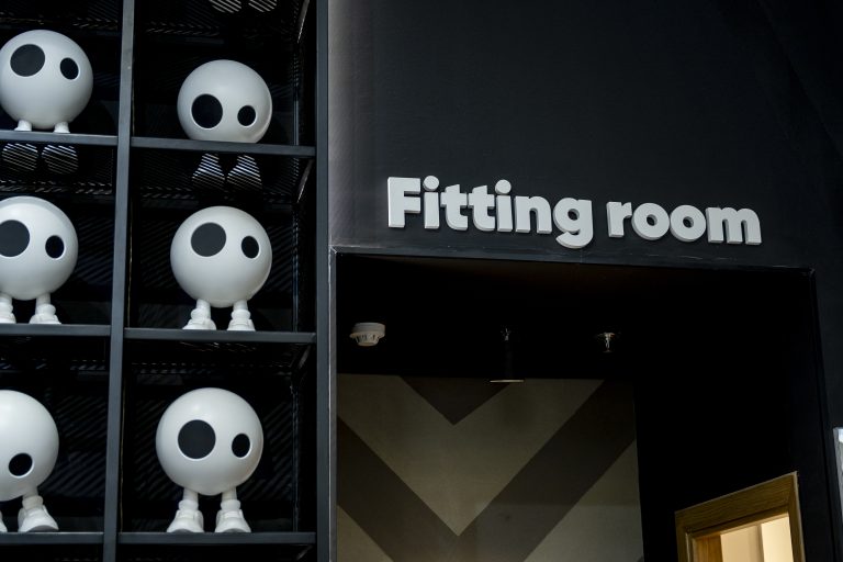 Dropkick- Fitting Room Wall