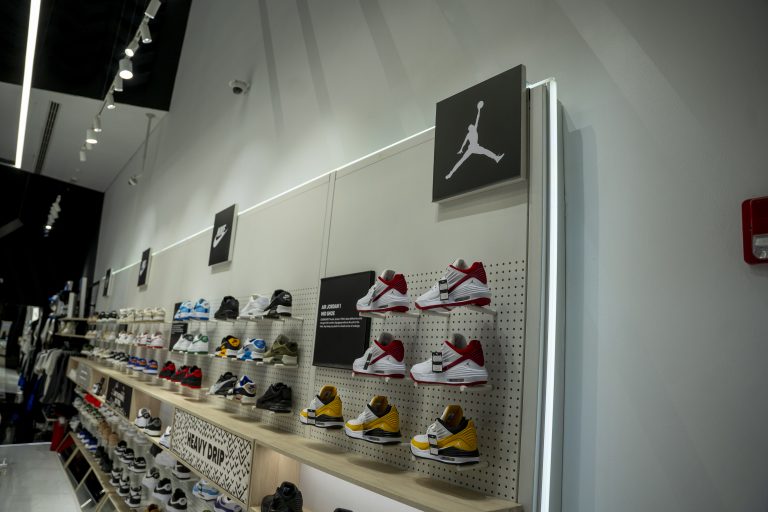 Dropkick- Wallbay LED Lights